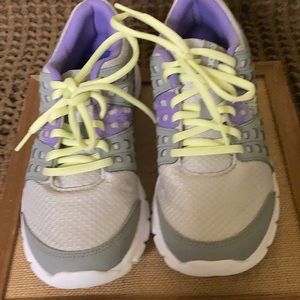 “Like New”  Women’s Reebok Running Sneakers